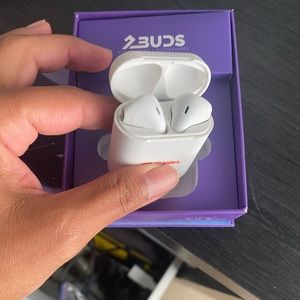 Ear Buds Brand New